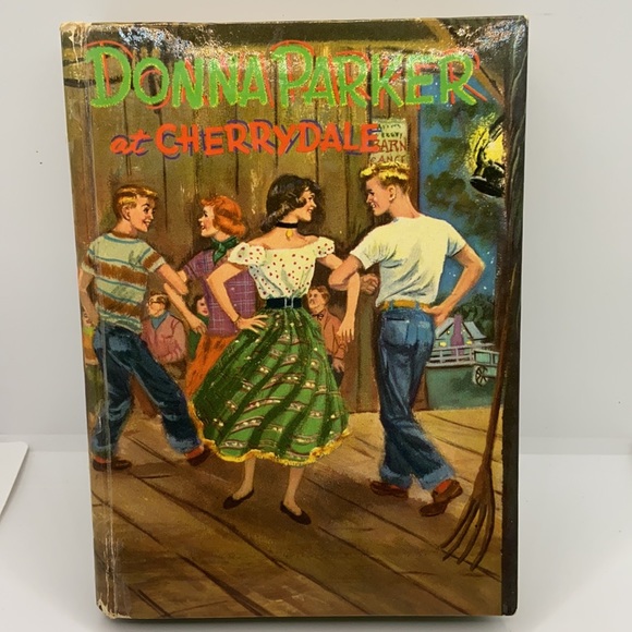 Donna Parker at Cherrydale Vintage Hardcover Book 1957 - Picture 14 of 14
